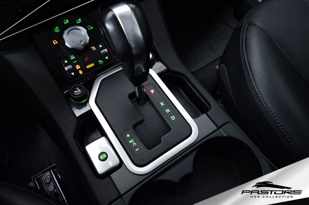 Land Rover Discovery 4 SDV6 SE