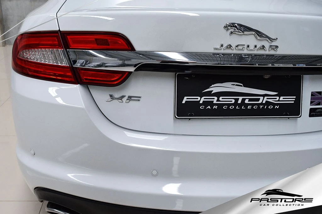 Jaguar XF 2.0 Luxury