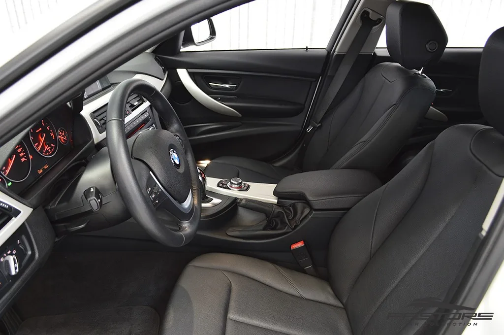 BMW 320i Active Flex