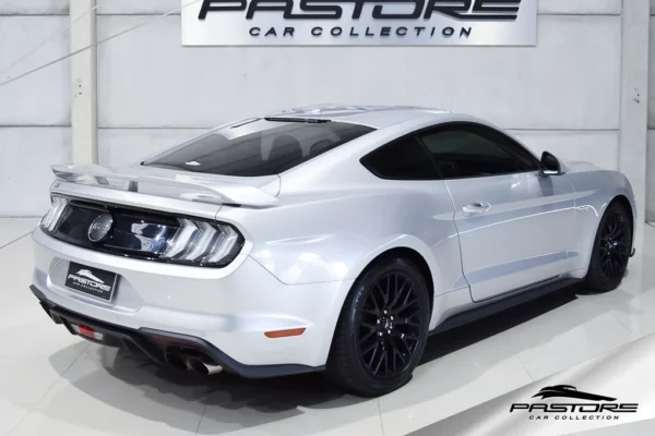 Ford Mustang GT Premium 5.0 V8