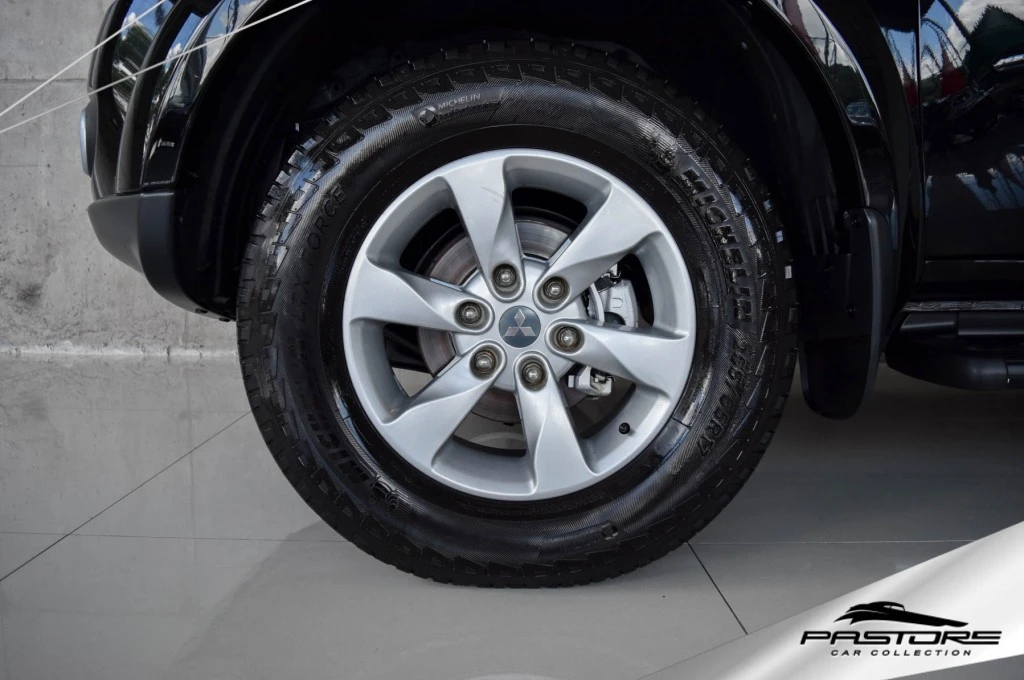 Mitsubishi Pajero Dakar HPE Diesel