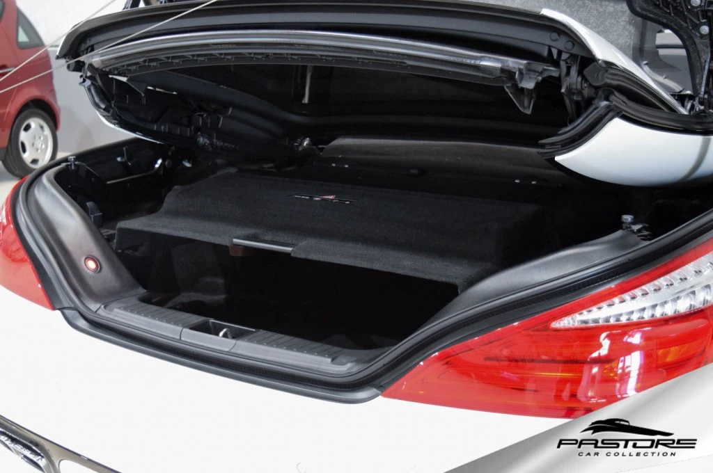 Mercedes-Benz SL63 AMG