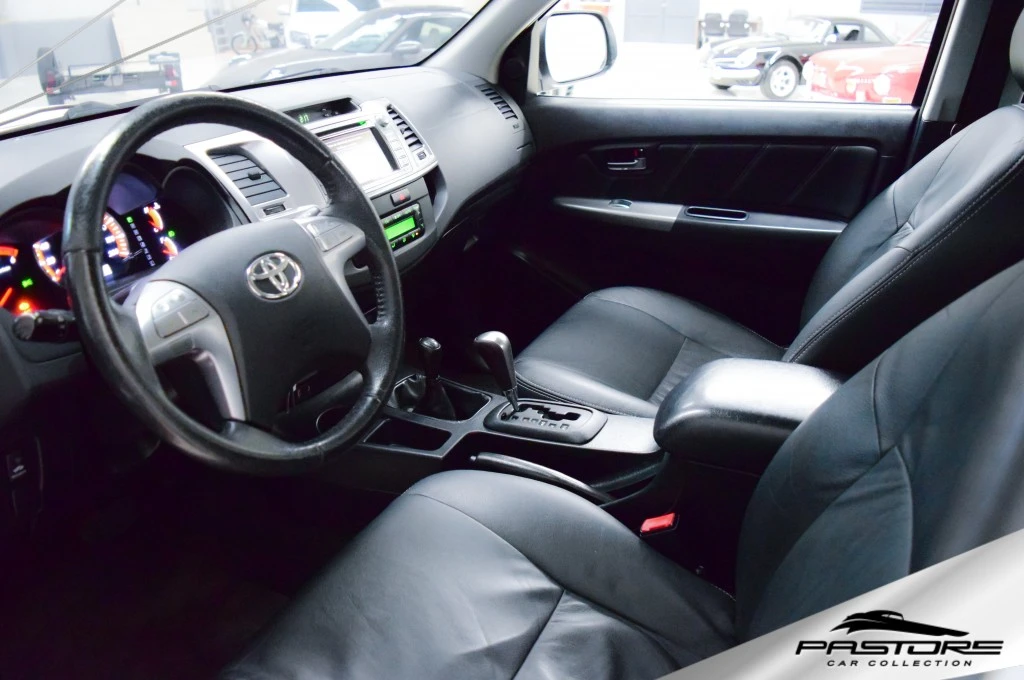 Toyota Hilux CD 4×4 SRV