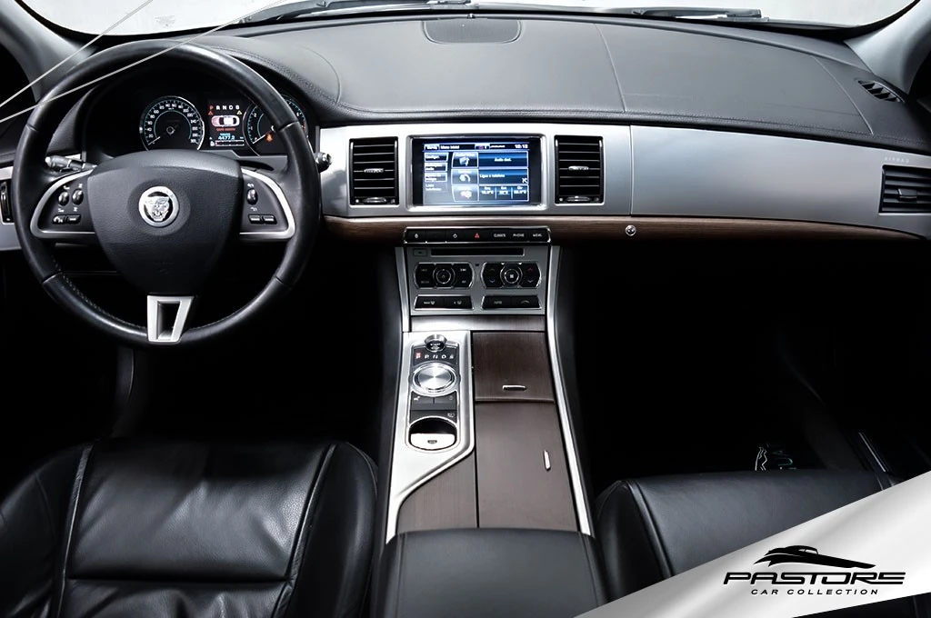 Jaguar XF 2.0 Luxury