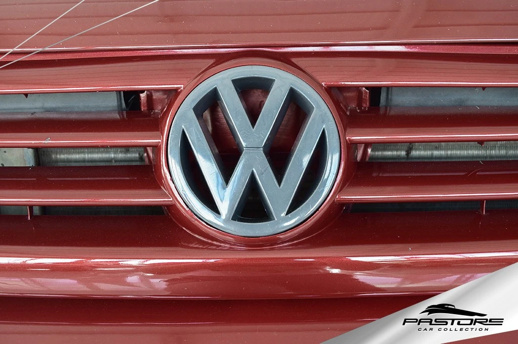 VW Santana 2000 Evidence