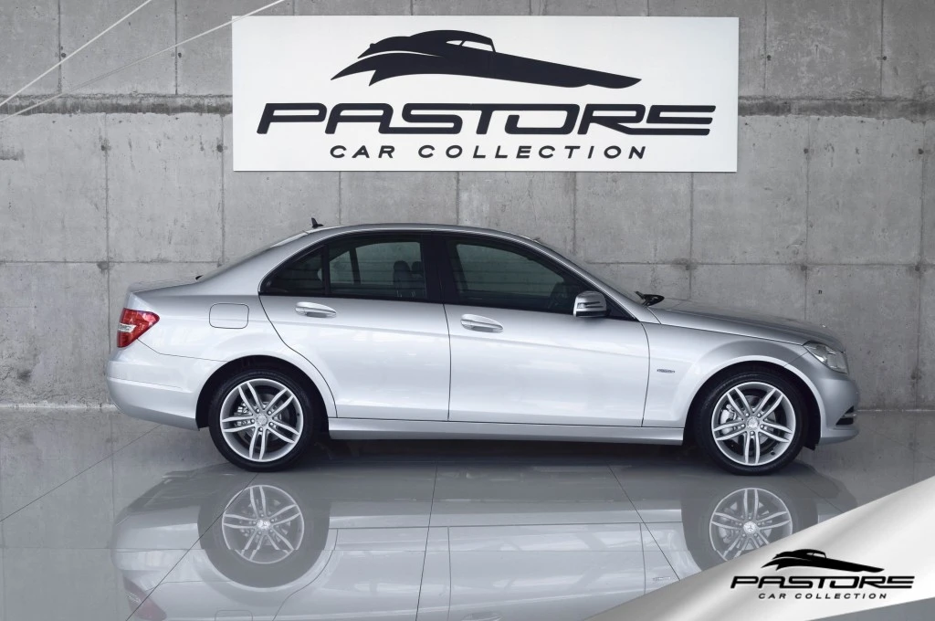 Mercedes-Benz C180 CGI Classic