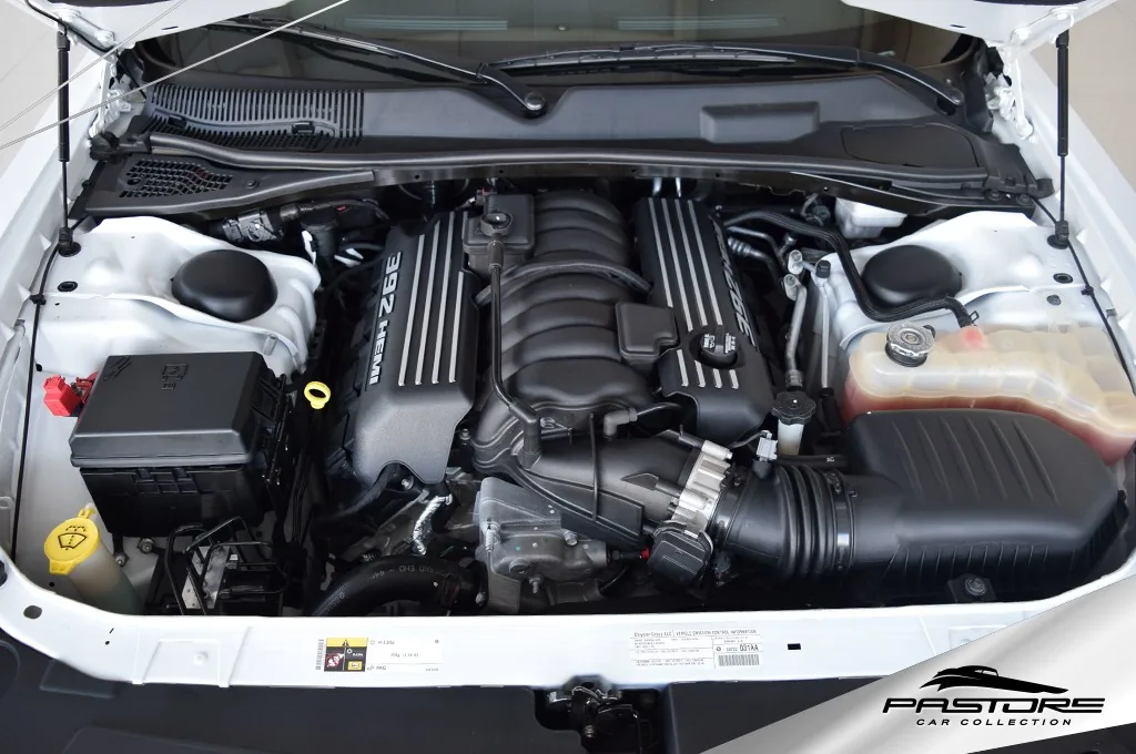 Dodge Challenger SRT8