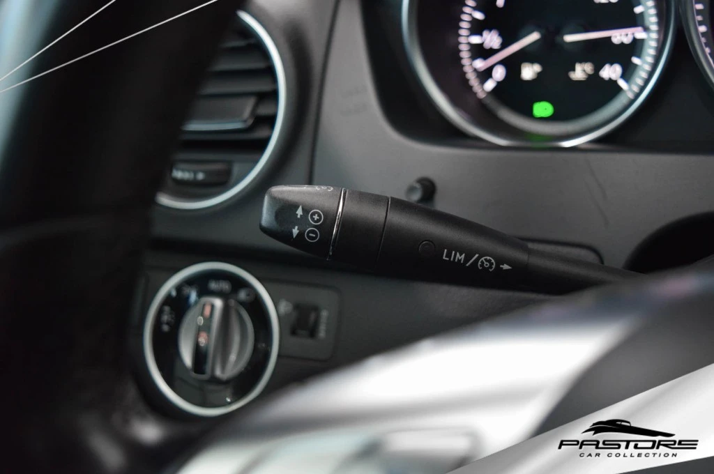 Mercedes-Benz C180 CGI Classic