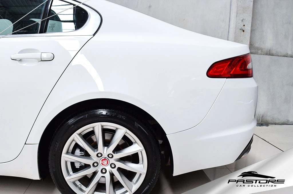 Jaguar XF 2.0 Luxury