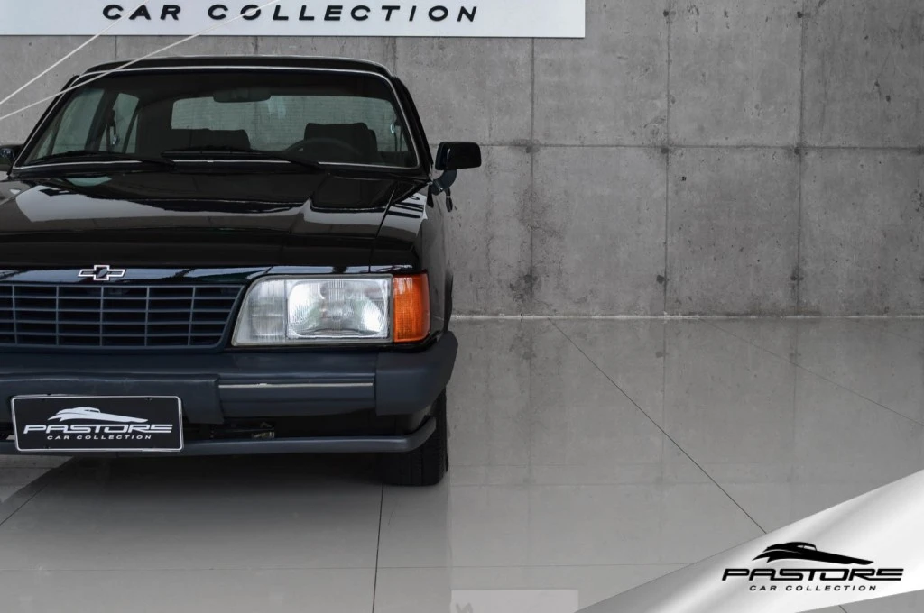 GM Opala Diplomata SE