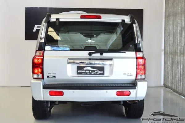 Jeep Commander Limited 5.7 V8