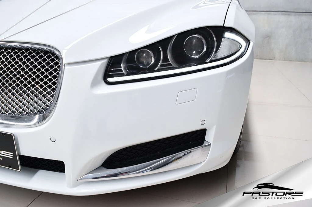 Jaguar XF 2.0 Luxury