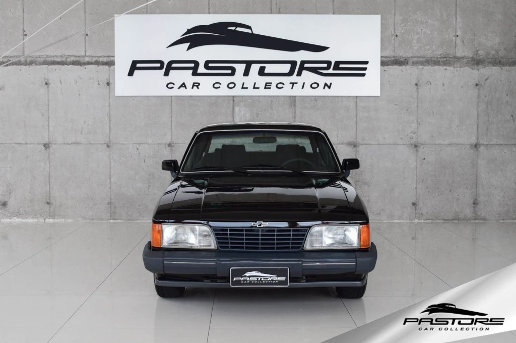 GM Opala Diplomata SE