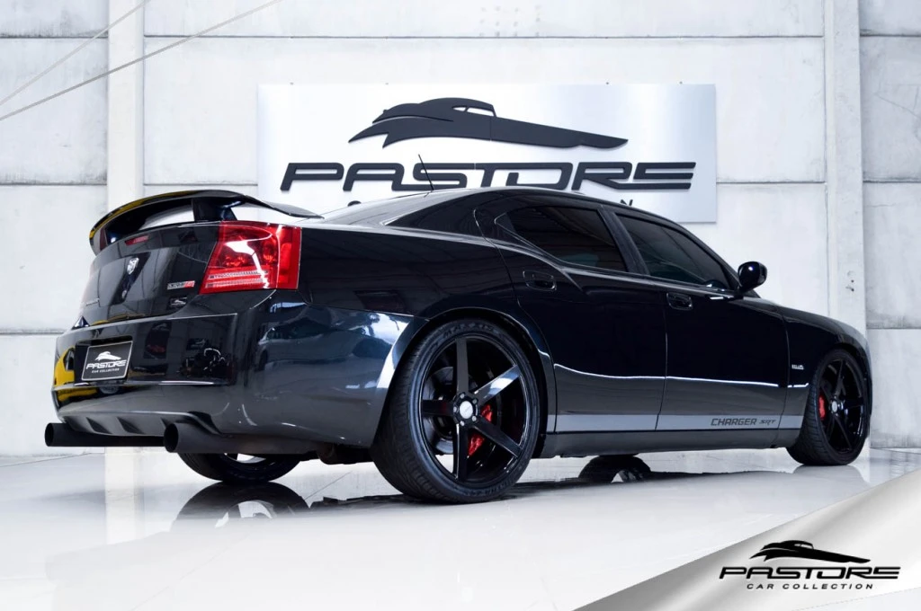 Dodge Charger SRT8 Hemi