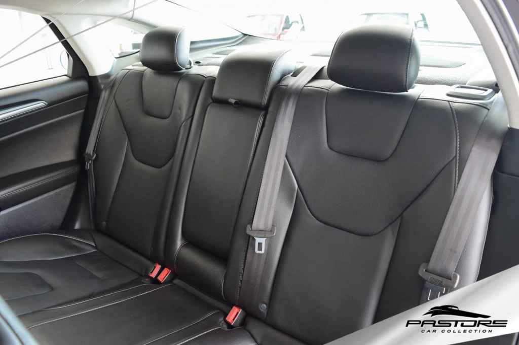 Ford Fusion Titanium AWD