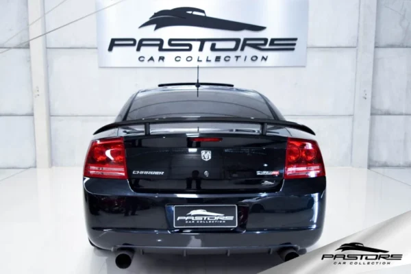 Dodge Charger SRT8 Hemi