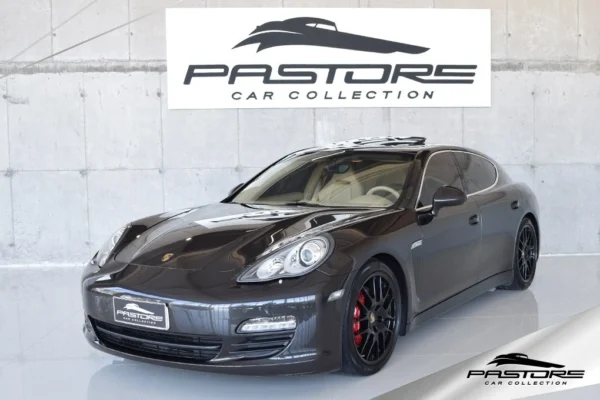 Porsche Panamera 4S 4.8 V8