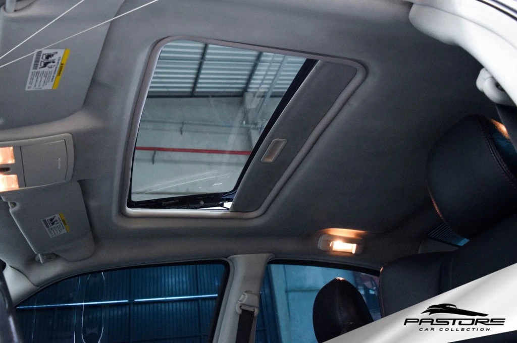 Dodge Charger SRT8 Hemi