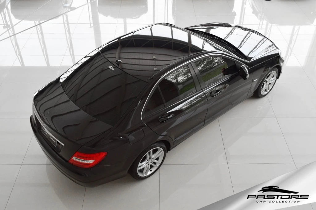 Mercedes-Benz C180 CGI Classic