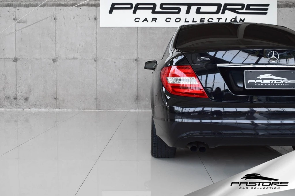 Mercedes-Benz C180 CGI Classic