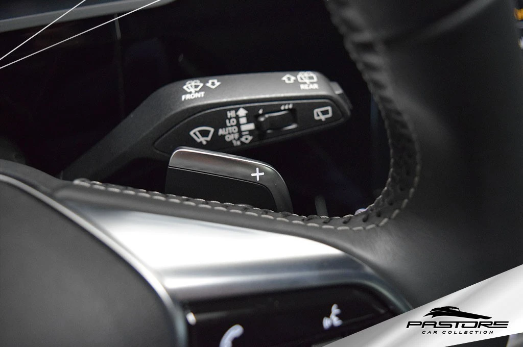 Audi E-tron Performance Black