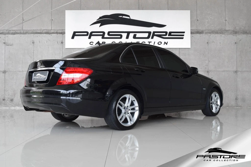 Mercedes-Benz C180 CGI Classic