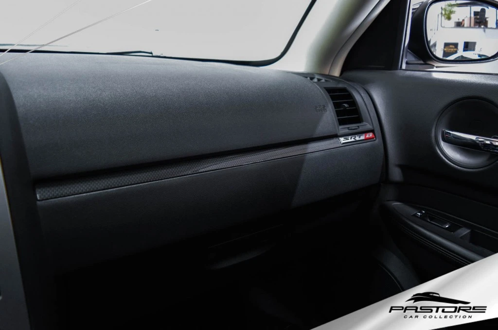 Dodge Charger SRT8 Hemi