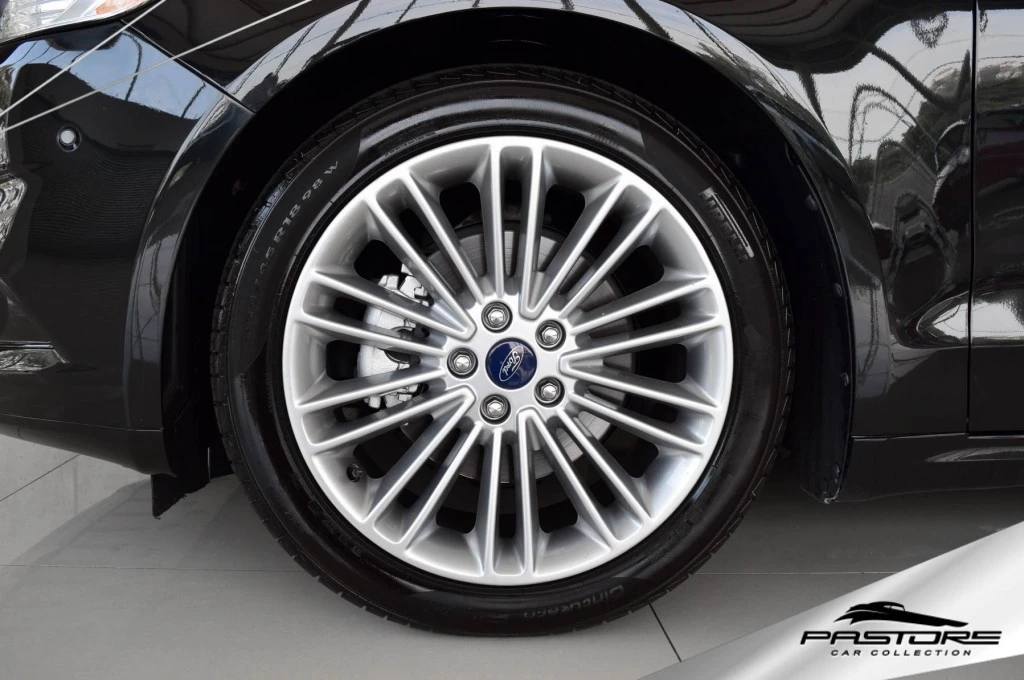 Ford Fusion Titanium AWD