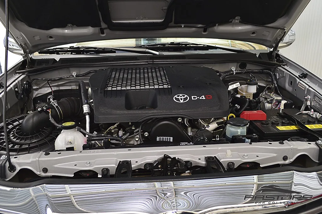 Toyota Hilux CD 4X4 SRV AT