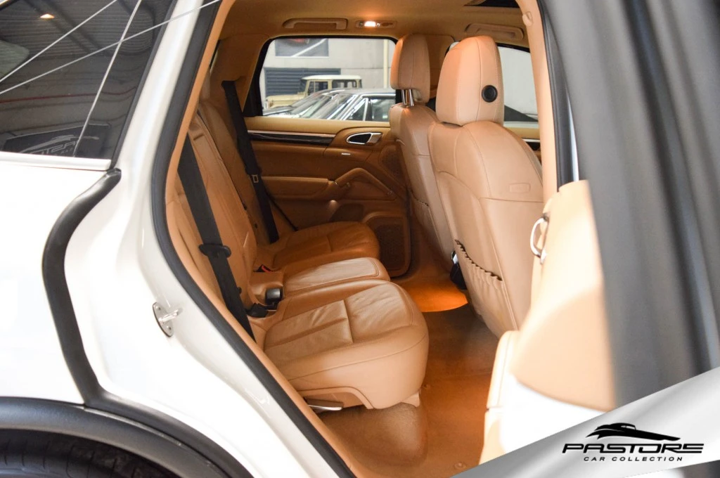 Porsche Cayenne S 4.8 V8