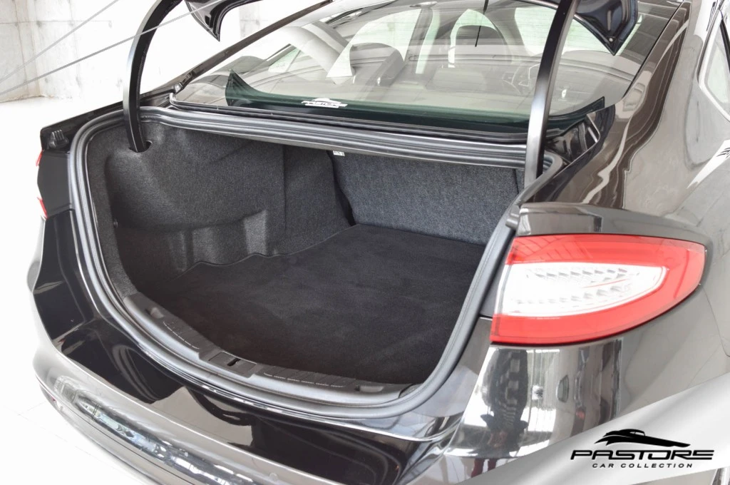 Ford Fusion Titanium AWD