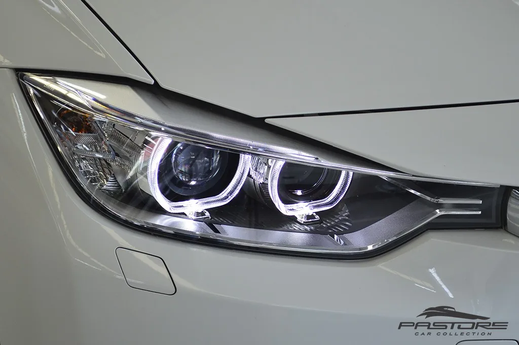 BMW 320i Active Flex
