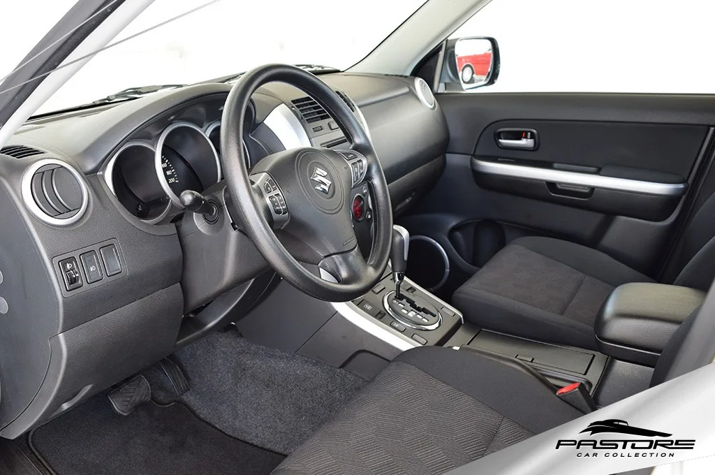 Suzuki Grand Vitara 2WD Automática
