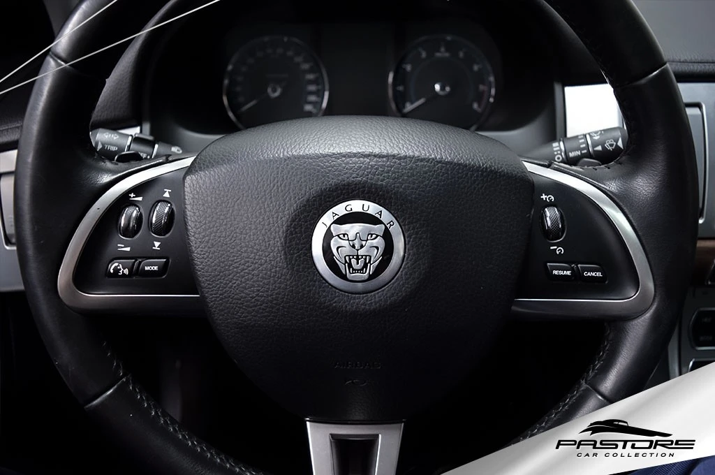 Jaguar XF 2.0 Luxury