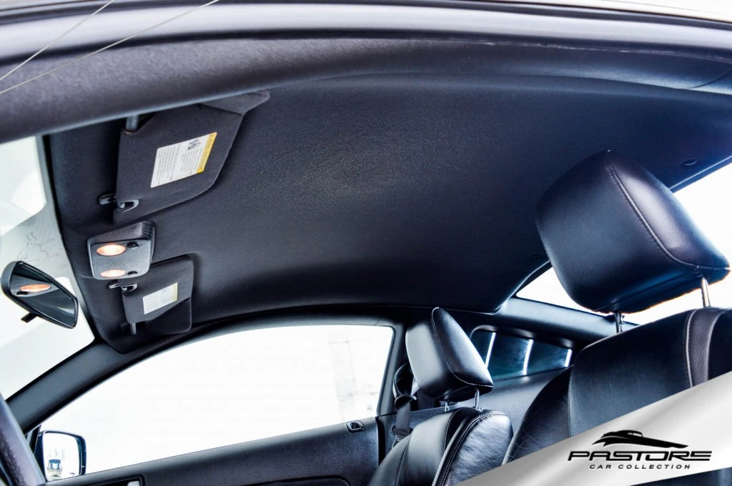 Ford Mustang Coupe V6