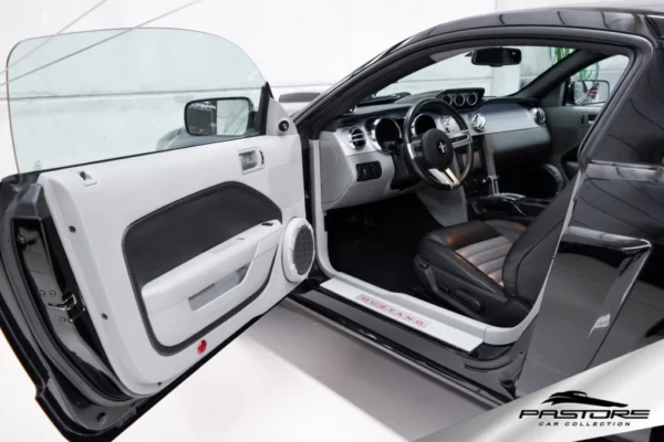 Ford Mustang GT V8 Procharger