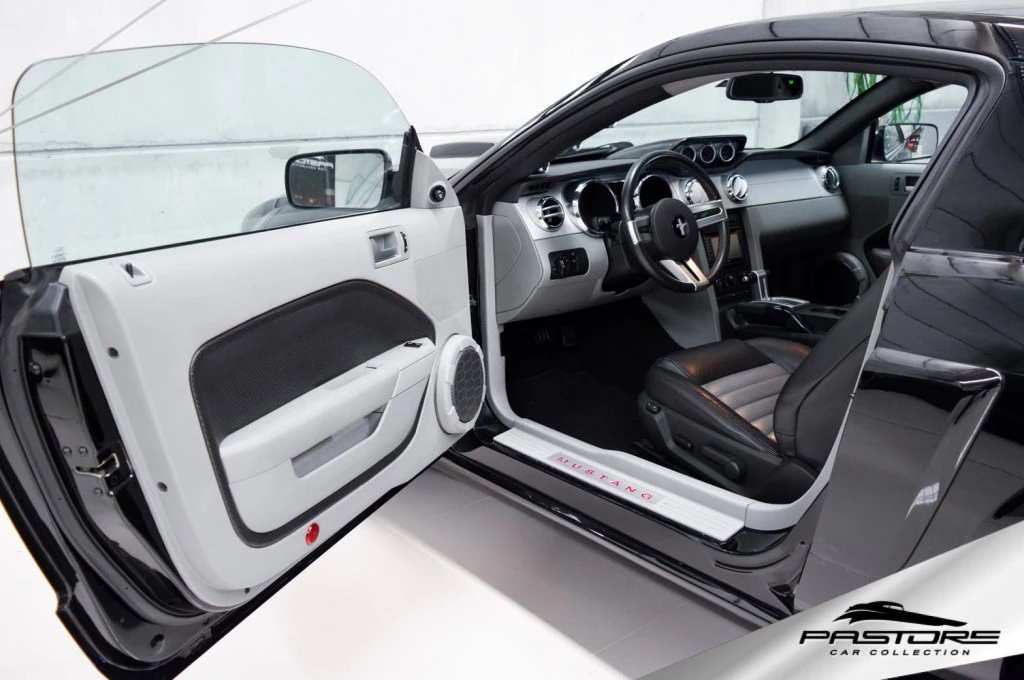 Ford Mustang GT V8 Procharger