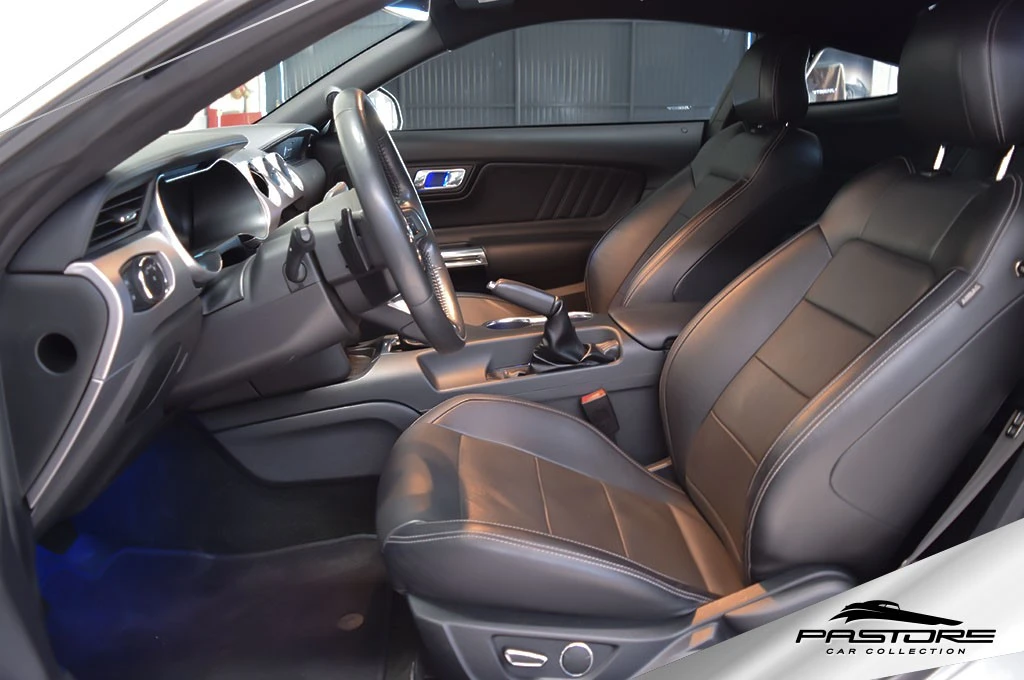 Ford Mustang GT Premium 5.0 V8