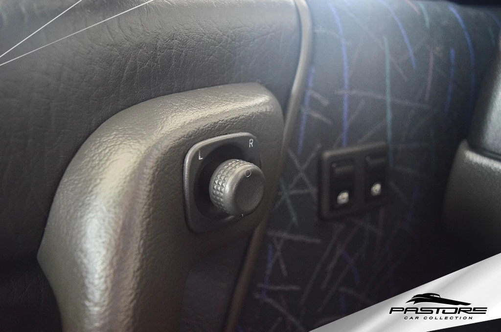 VW Santana 2000 Evidence