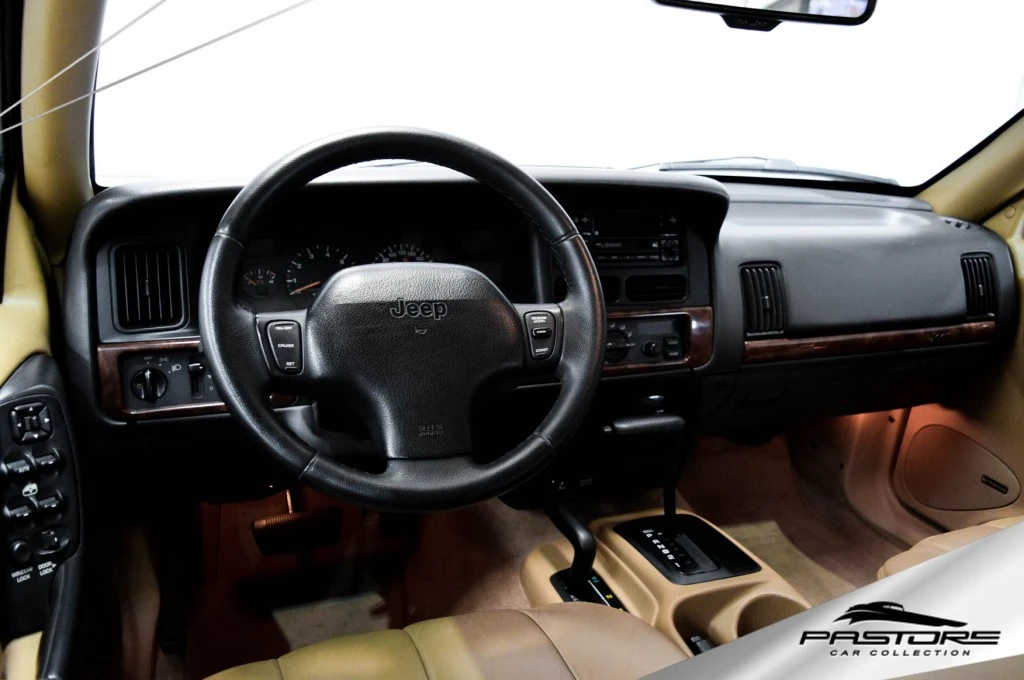 Jeep Grand Cherokee Limited V8 4×4