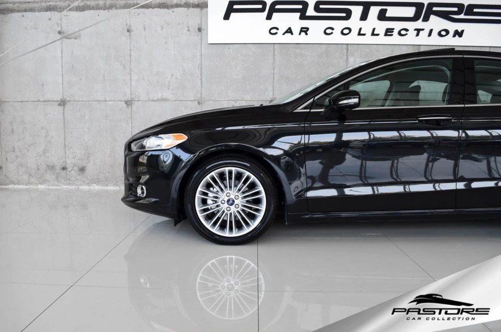 Ford Fusion Titanium AWD