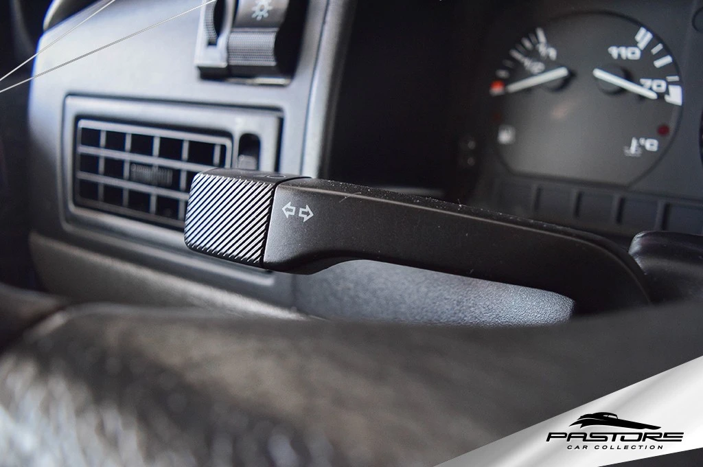 VW Santana 2000 Evidence