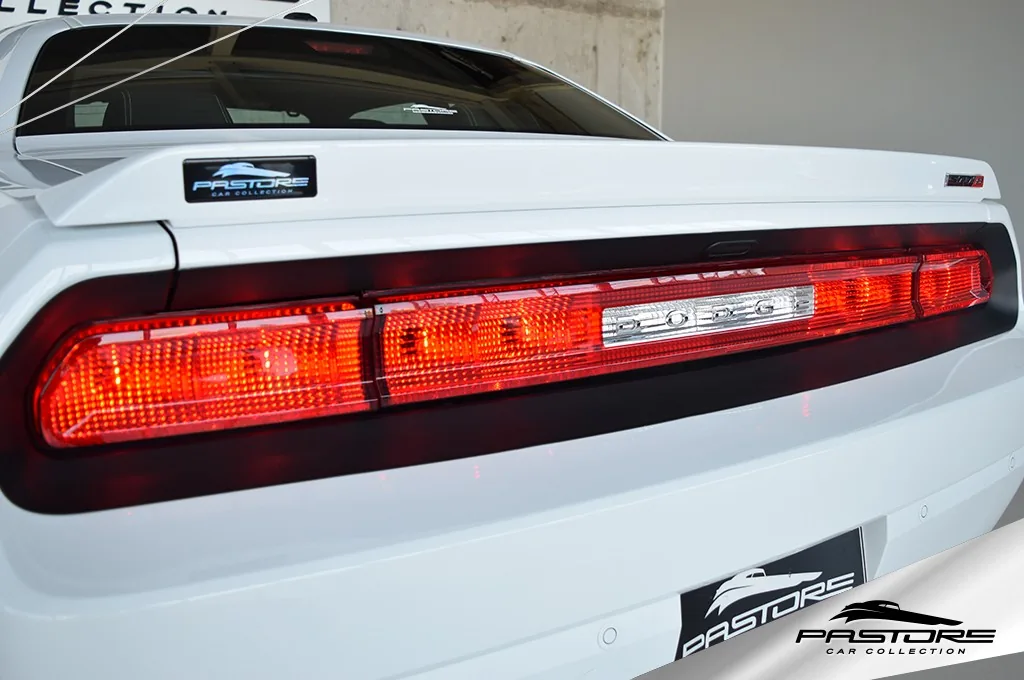 Dodge Challenger SRT8