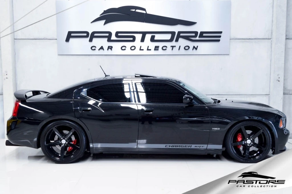 Dodge Charger SRT8 Hemi