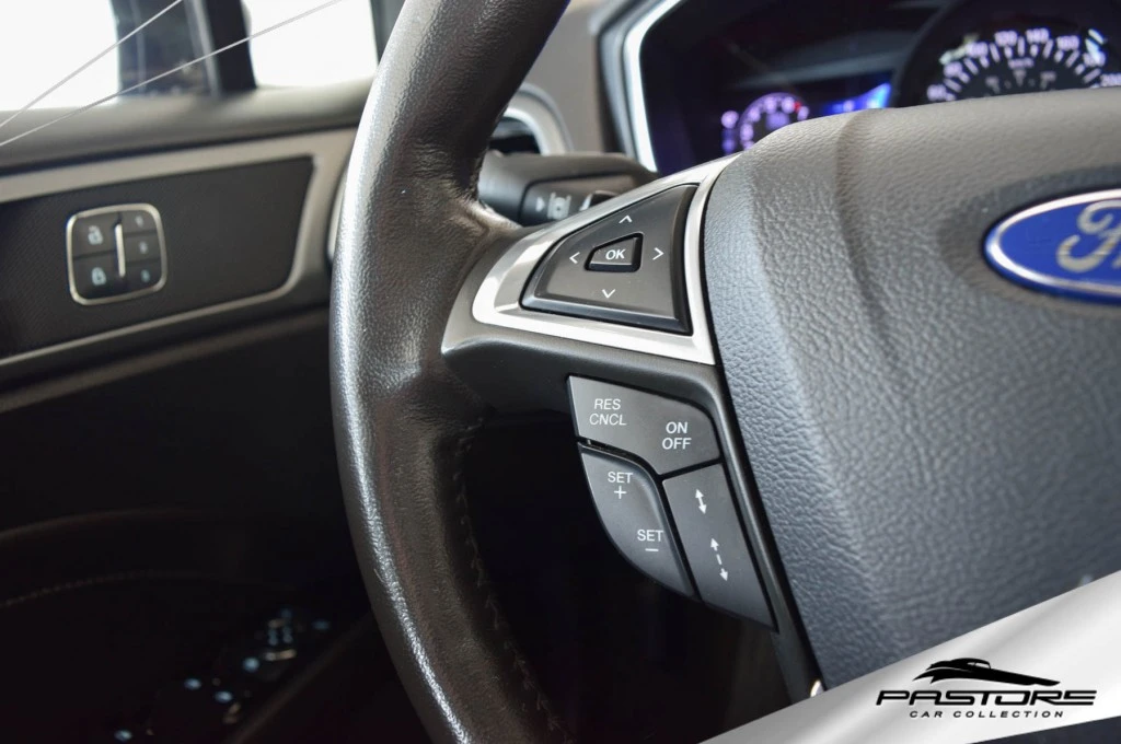 Ford Fusion Titanium AWD