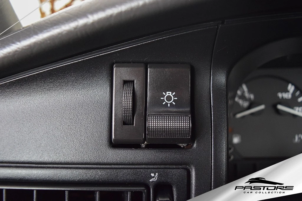 VW Santana 2000 Evidence