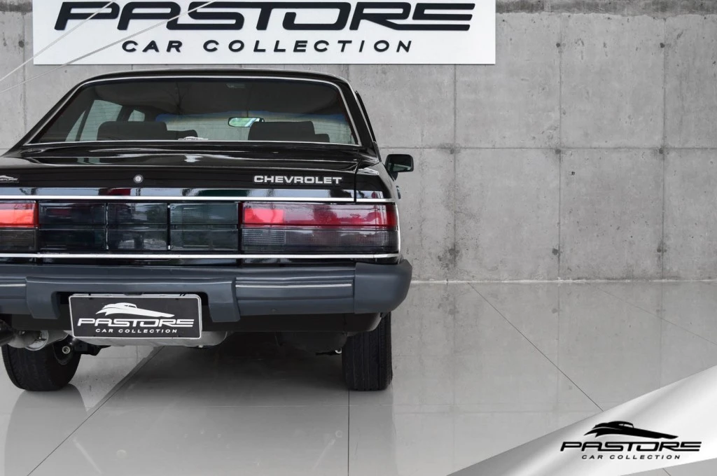 GM Opala Diplomata SE