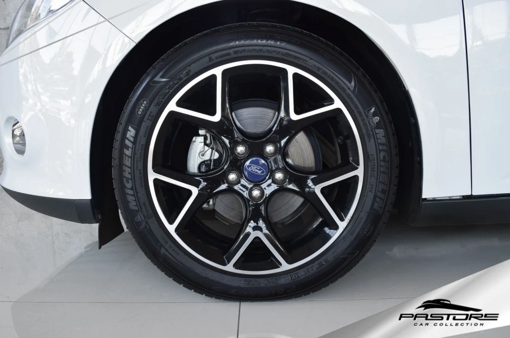 Ford Focus Titanium Hatch