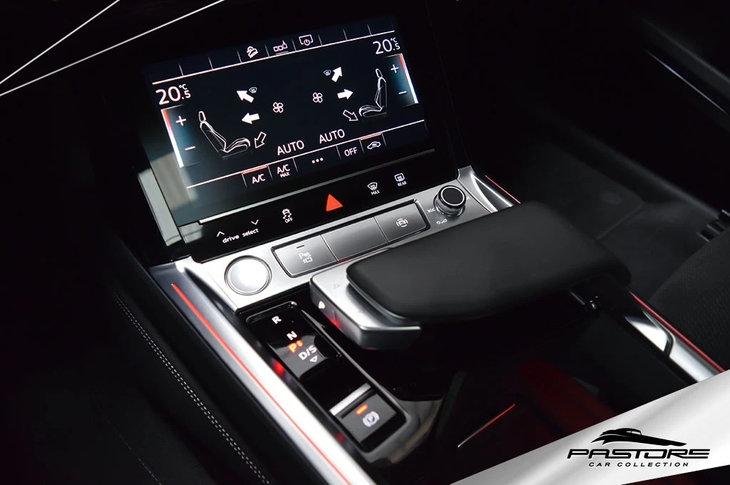 Audi E-tron Performance Black