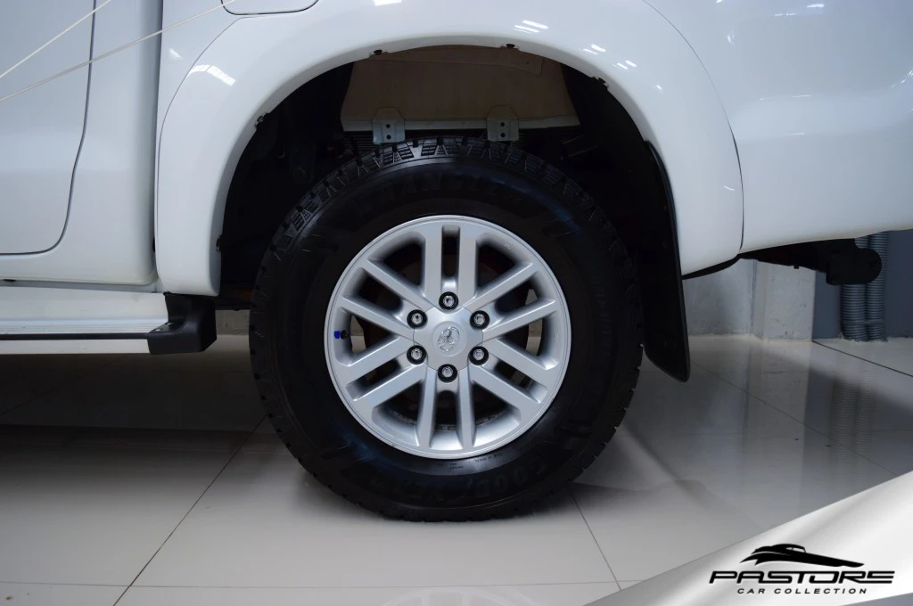 Toyota Hilux CD 4×4 SRV